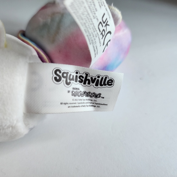 Squishmallow Squishville Set of Rabbits: Robyn & Ryder - Picture 3 of 3